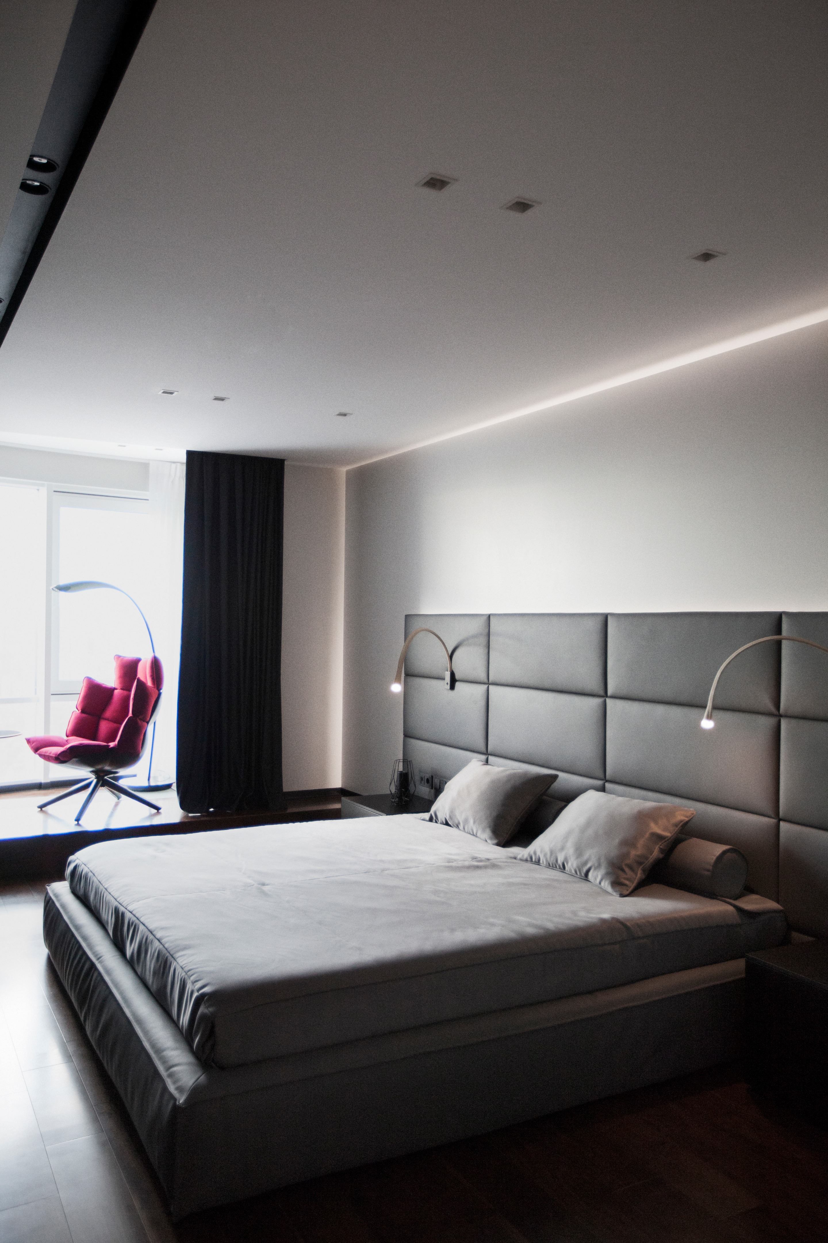 几何矩阵空间 | 暖木与冷玻璃的对比设计-21