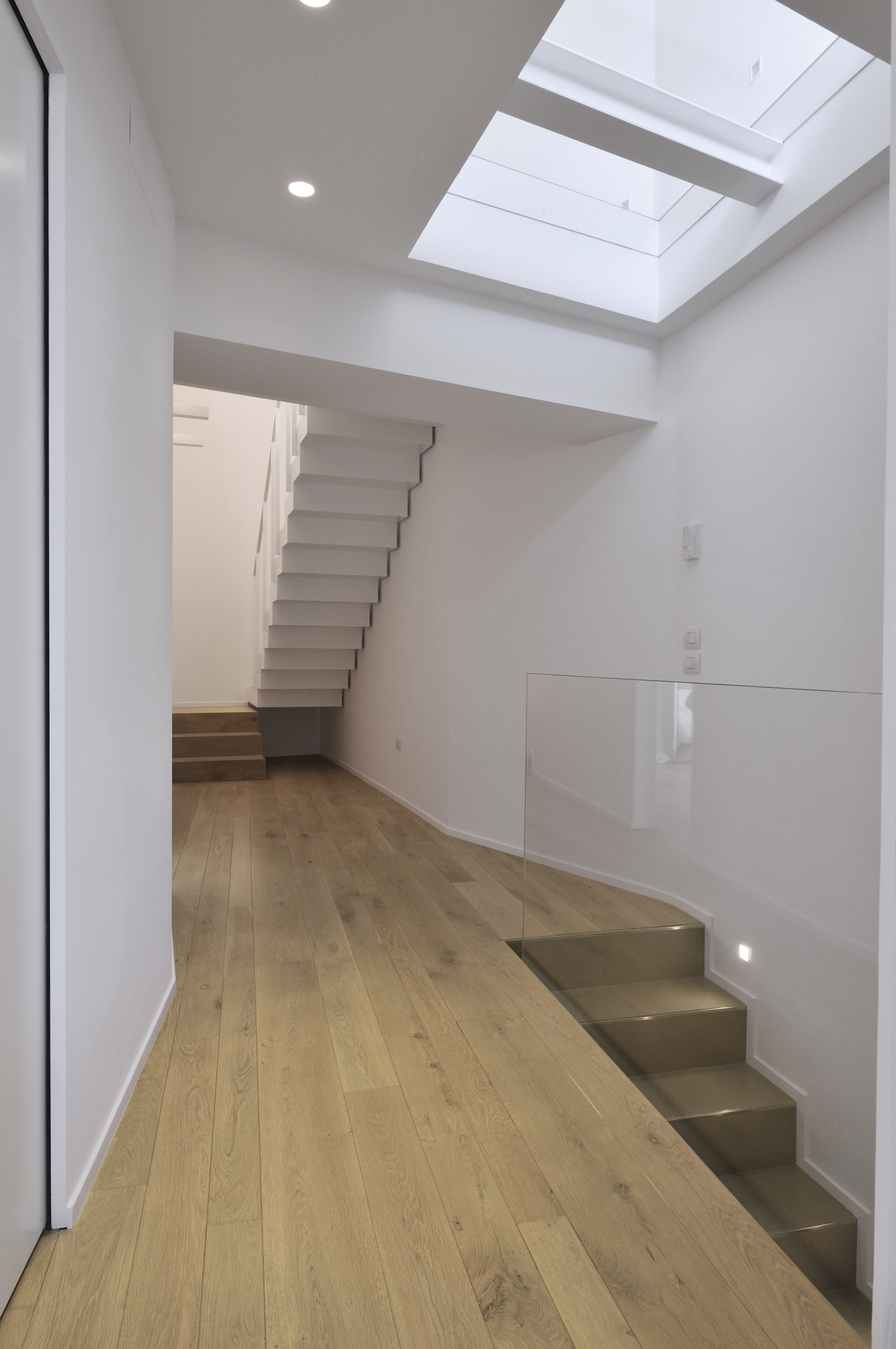 意式风情的四层私人住宅设计-17