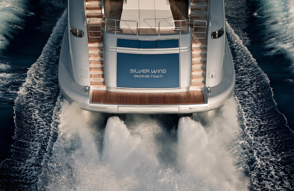 融合传统与创新的 50 米豪华游艇室内设计-12