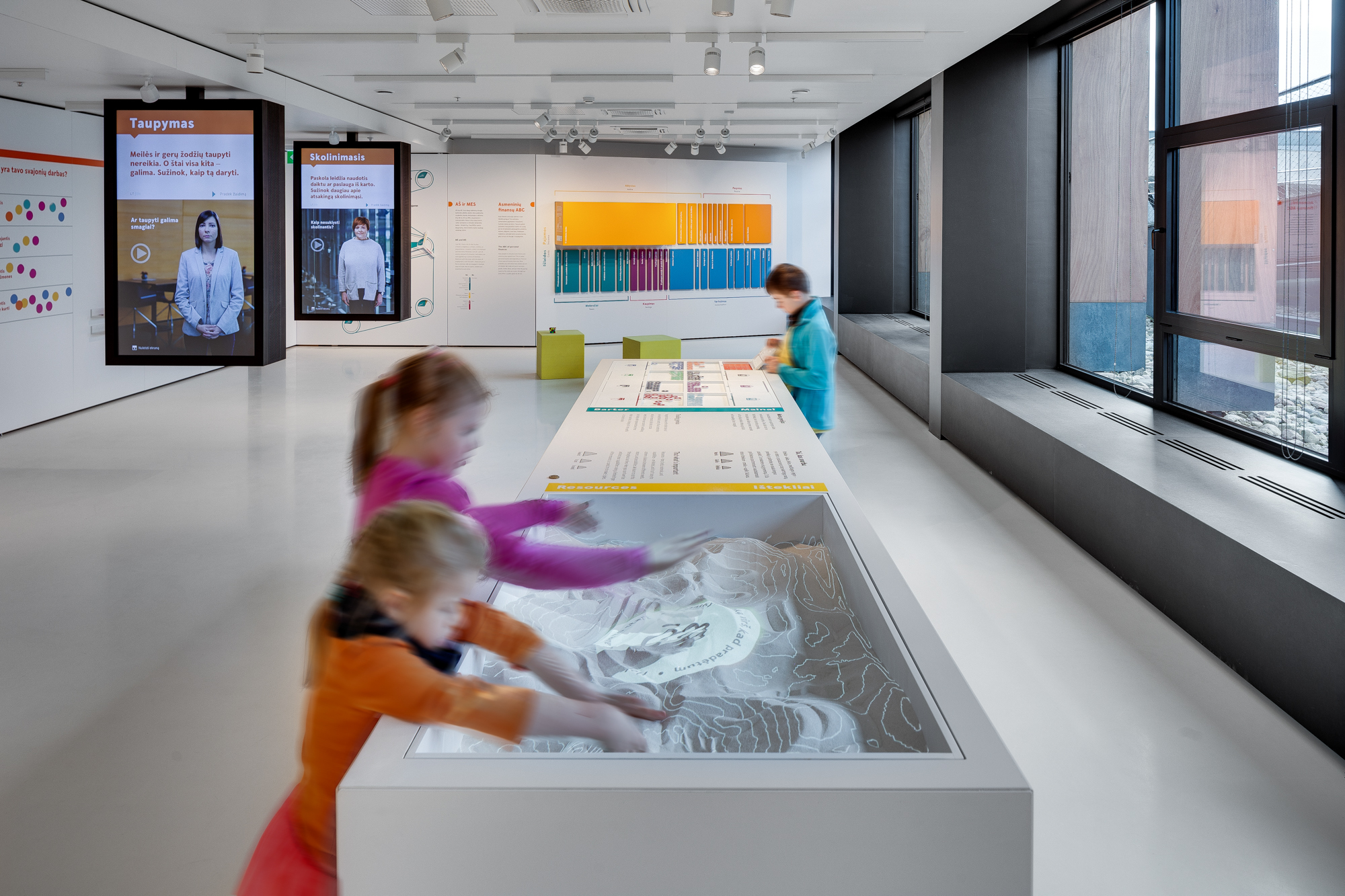 斯德哥尔摩银行 Vilnius 总部金融实验室-0