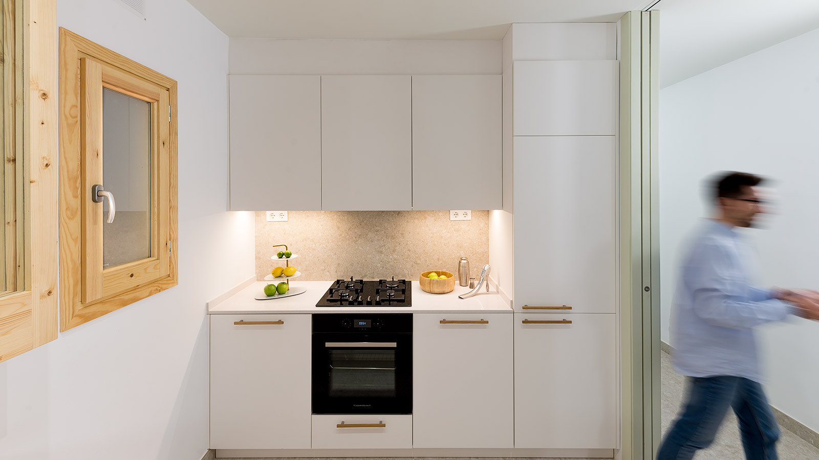 历史中心公寓的现代翻新-29