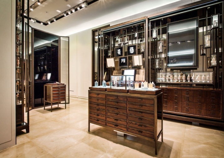 英国奢侈品牌Burberry 上海旗舰店-12