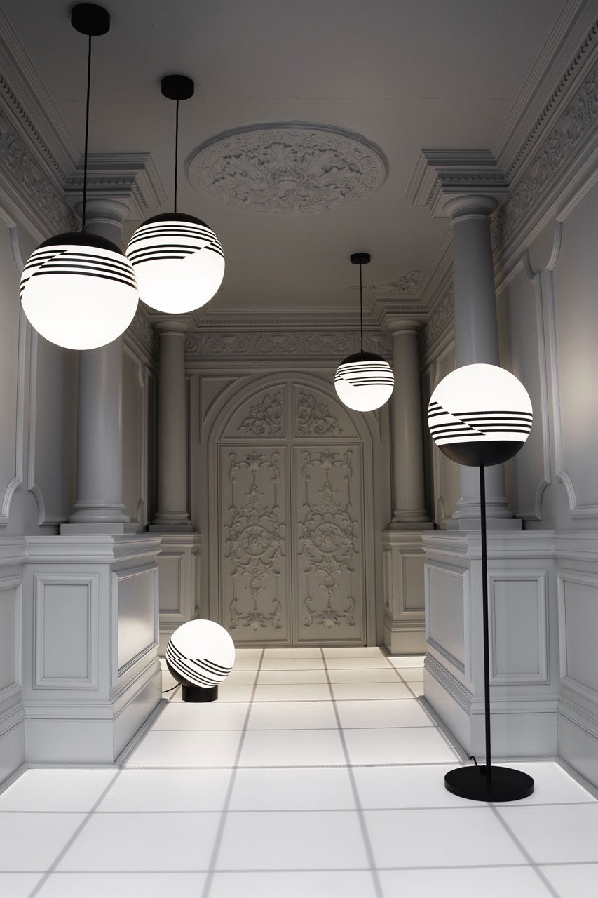 李·布罗的独角兽汽车 · 单色照明装置的移动展览-0