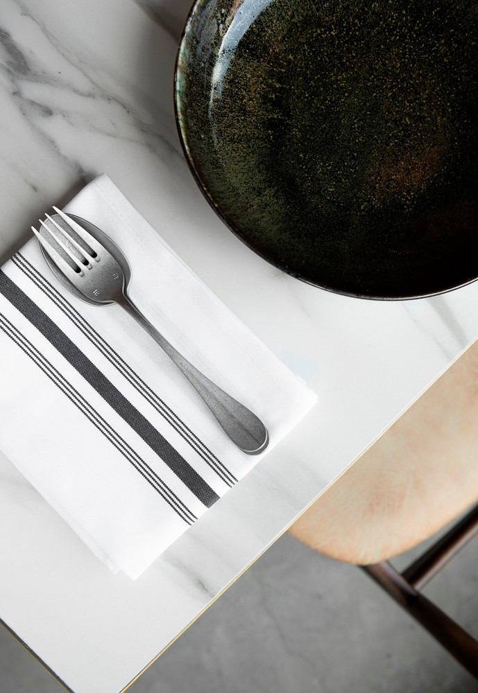 加拿大魁北克 Arvi 怀旧轻工业风餐厅-4