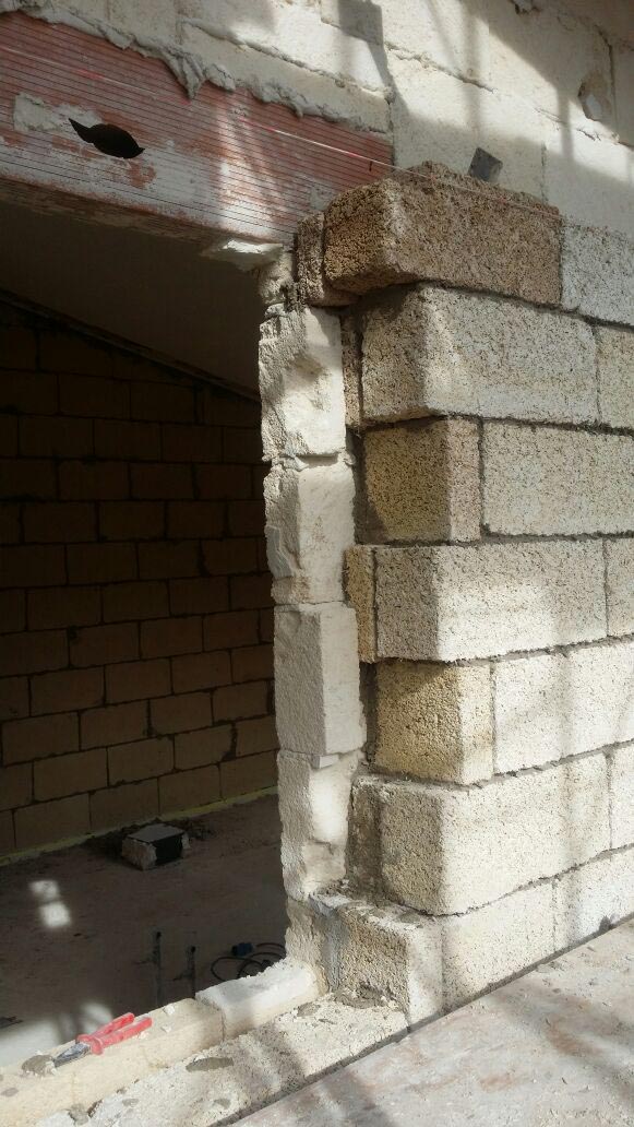 2013 年完成的意大利石灰与大麻节能住宅-14