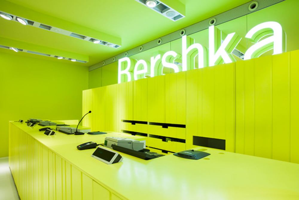 光与空间的和谐奏鸣 | Bershka 门店室内设计-6