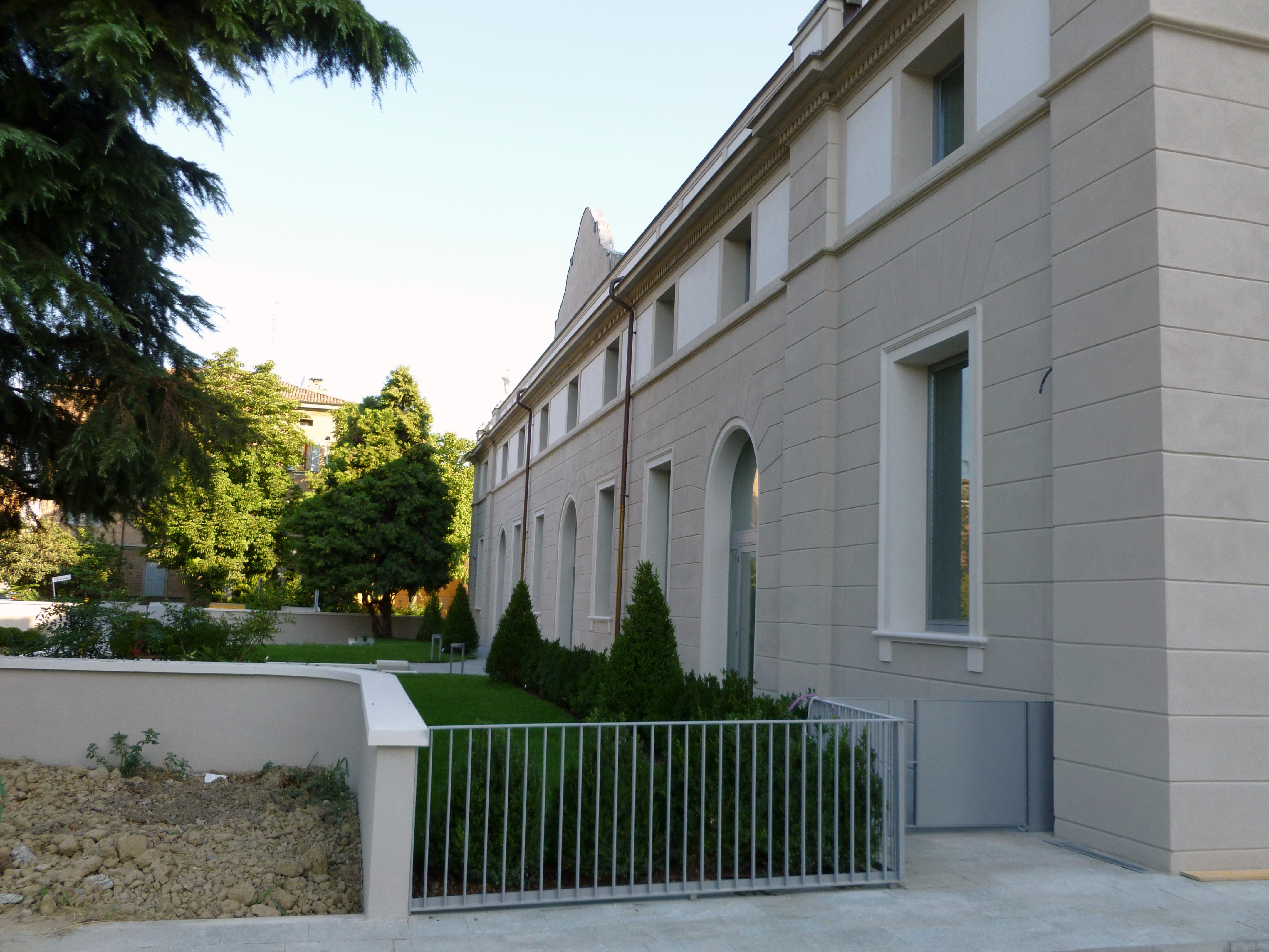 2013 年完成的意大利私人银行室内设计-35