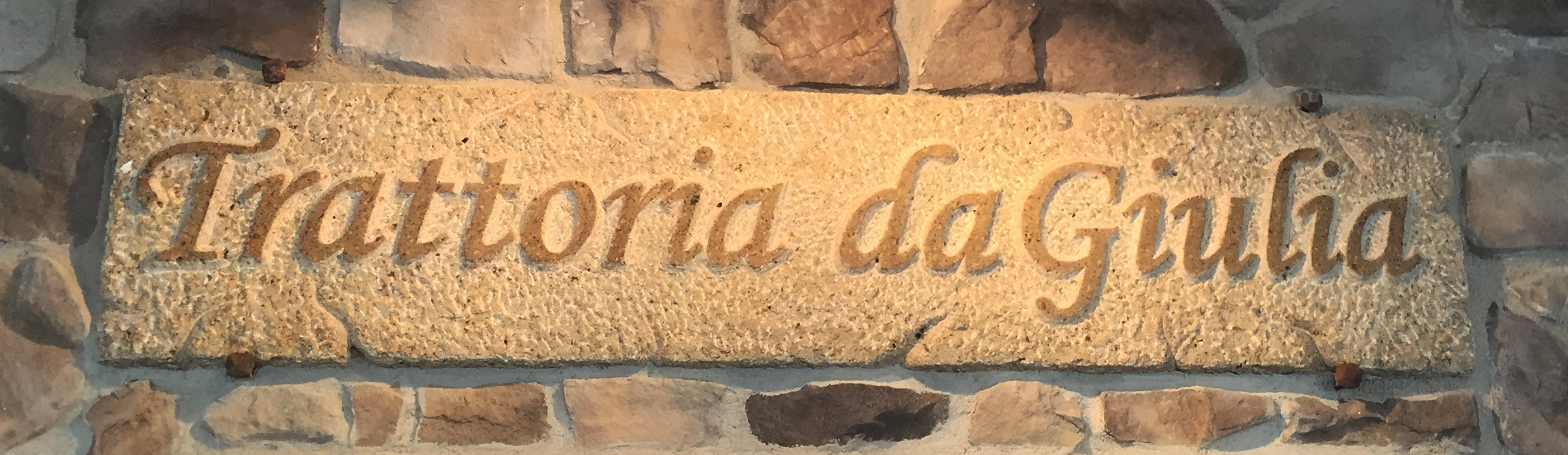 复古与现代的完美结合——意大利 Trattoria Da Giulia 餐厅设计-9