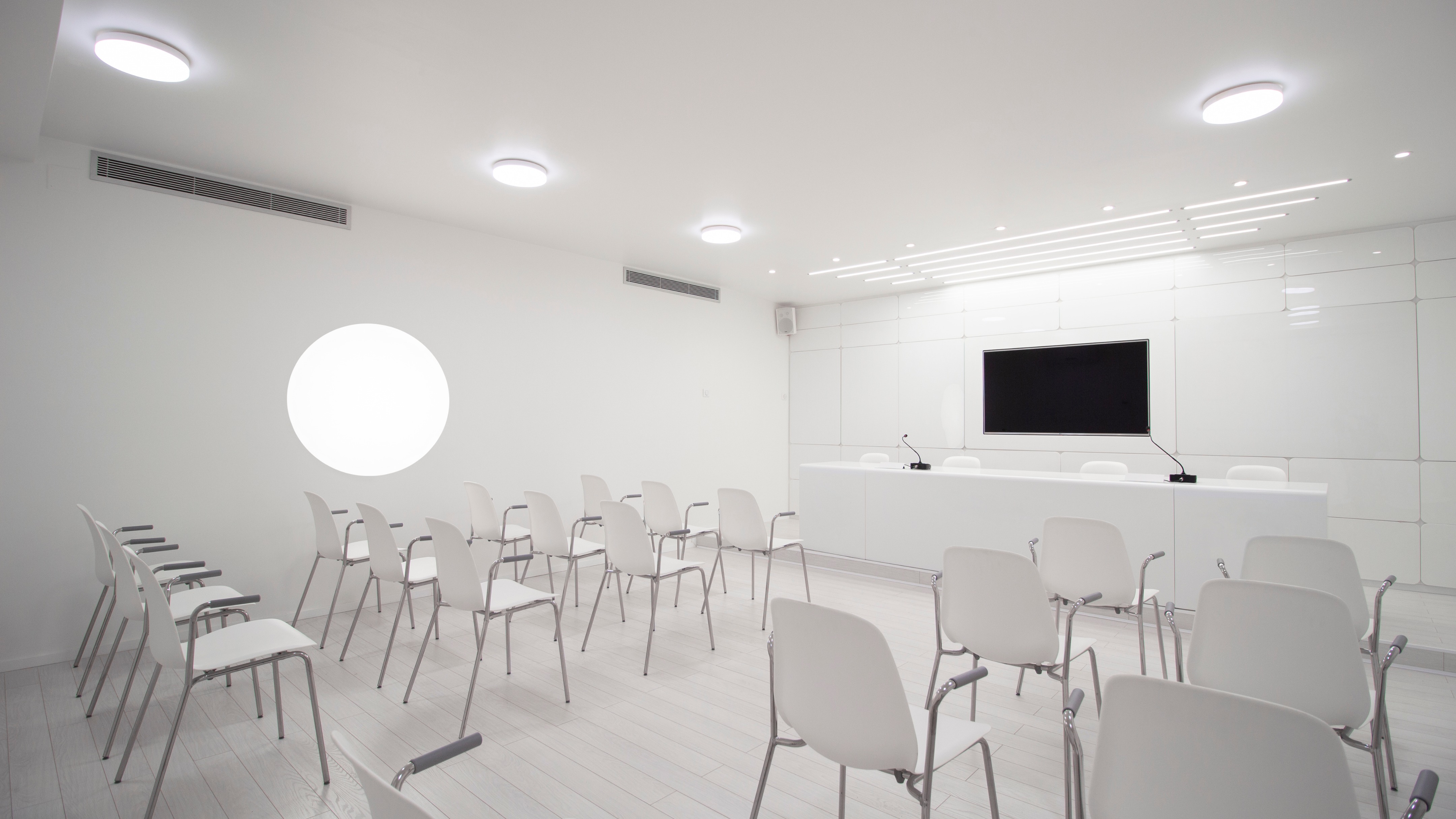 匈牙利 Sopron Basket 女子篮球队新更衣室设计-31