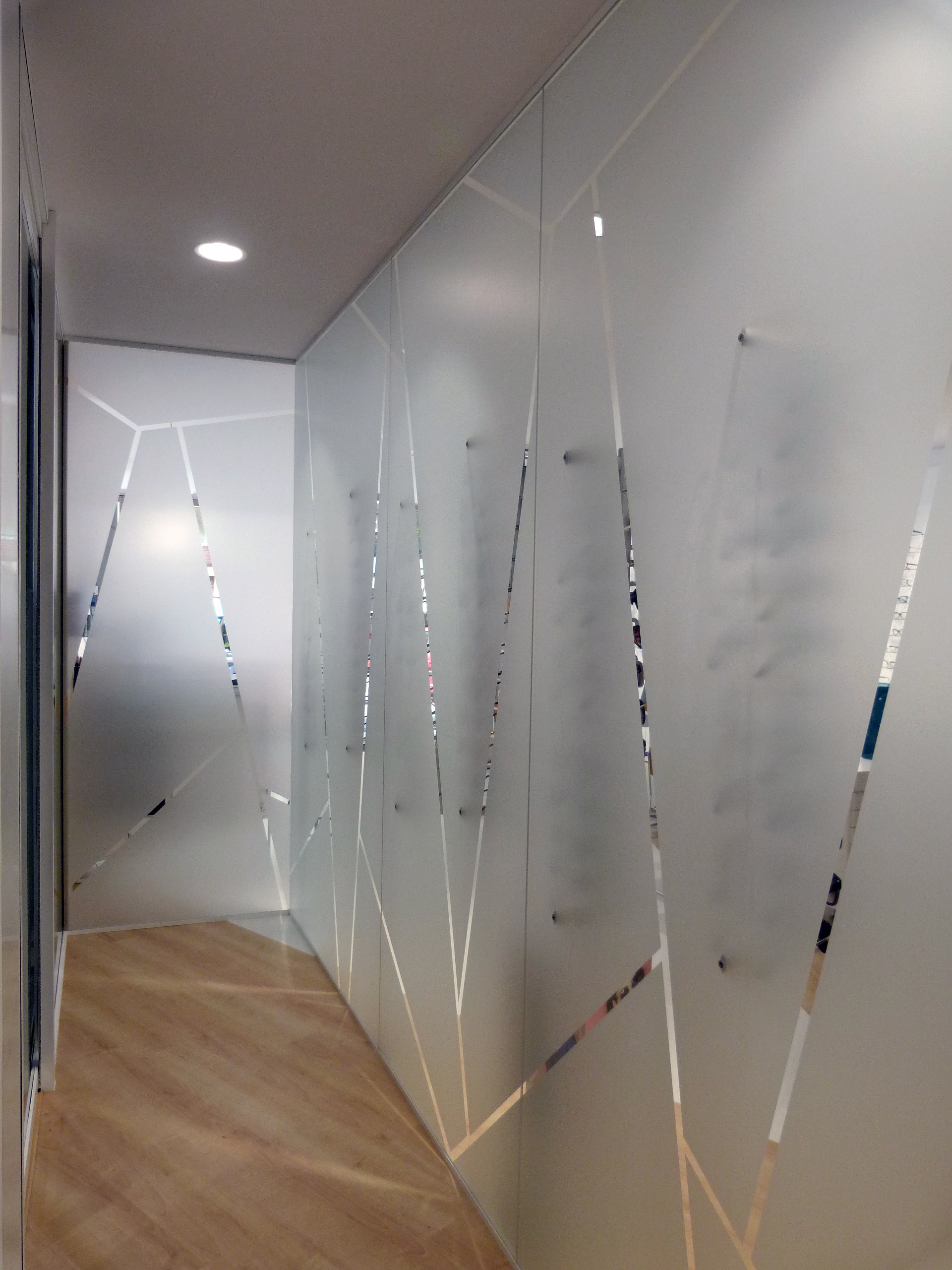 2016 年完成的光学商店设计-16