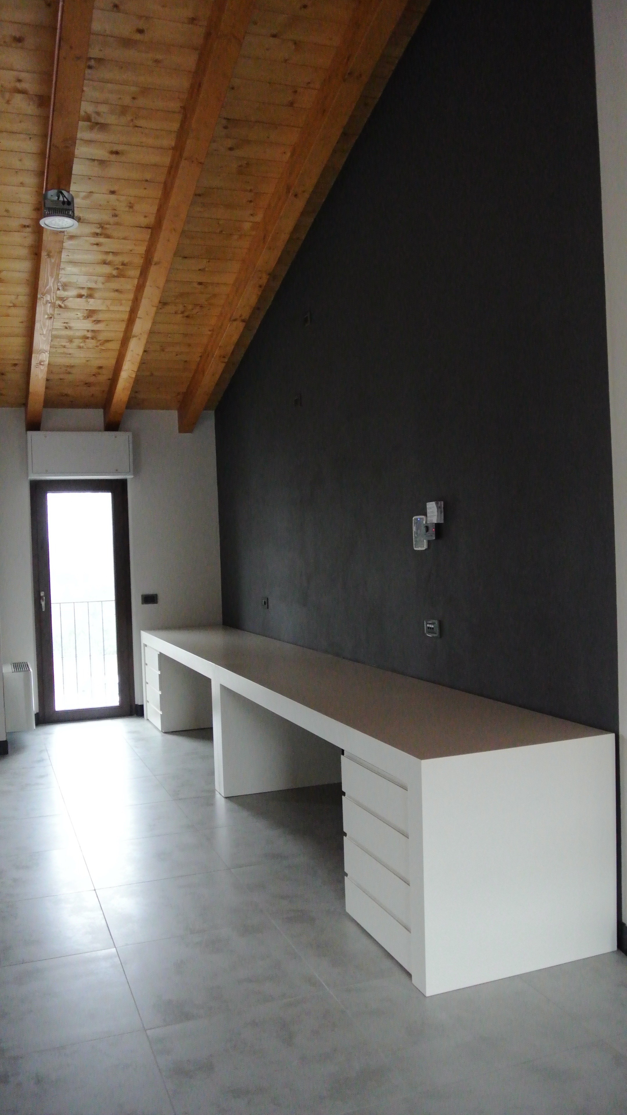 Toninelli 2012 年复工业建筑室内设计案例-0