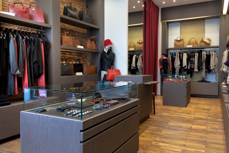 优雅“化妆间”概念,突显女性奢华品味的店铺设计-9