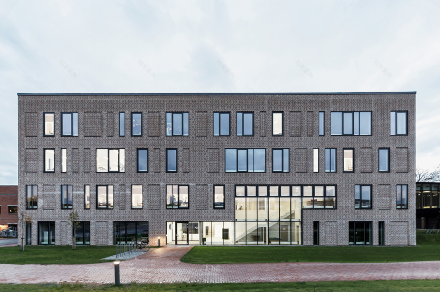 北欧校园教育中心,创新空间与协同作用的建筑-39