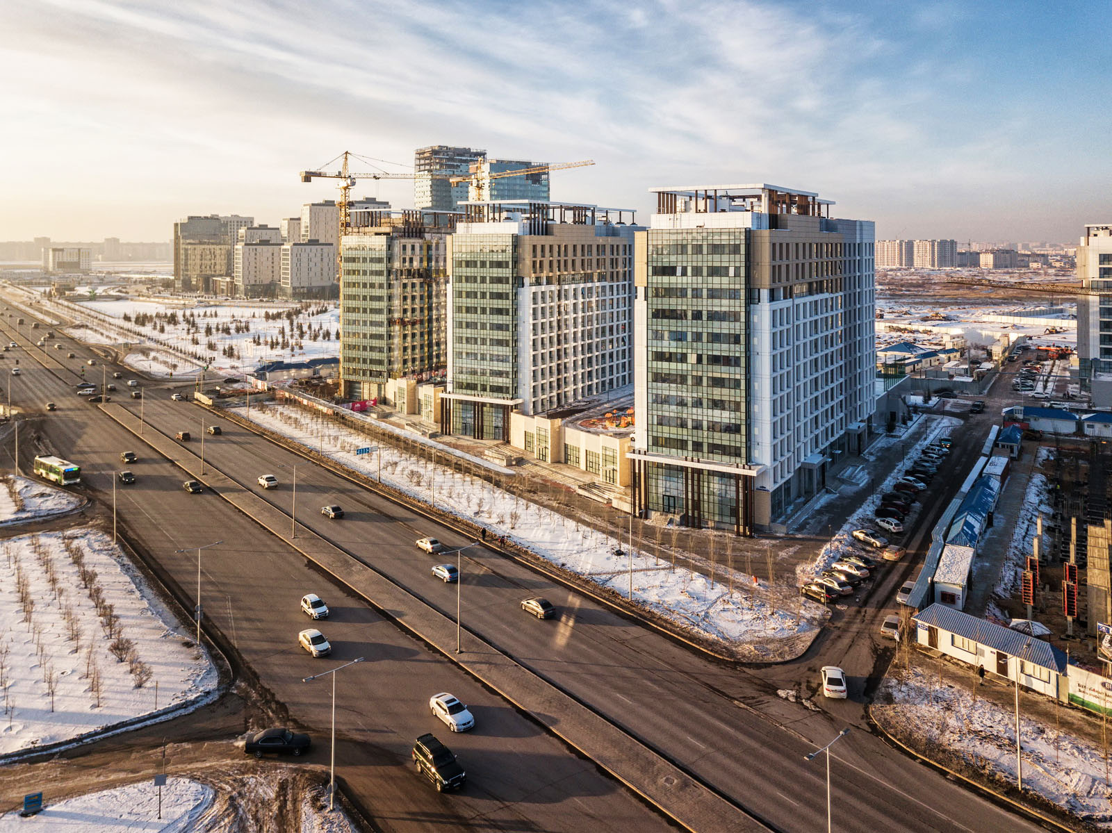 现代建构主义风格的舒适住宅区-6