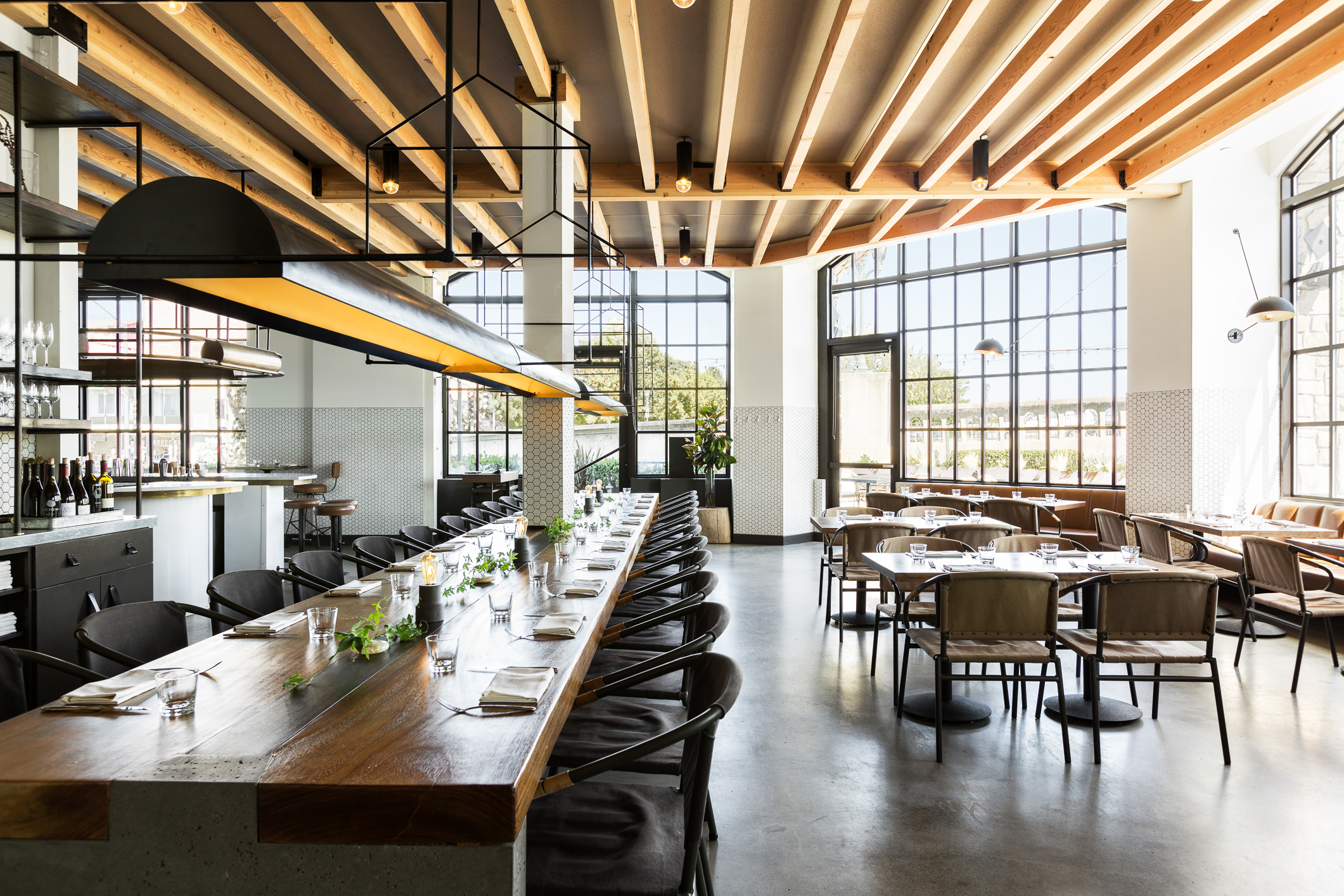 纳帕餐厅设计 | 融合古典与现代,展现加州风情-8