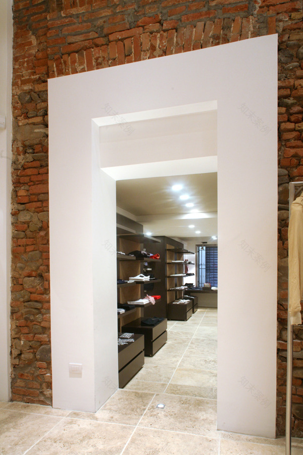 合作打造时尚精品店 展现独特设计魅力-5