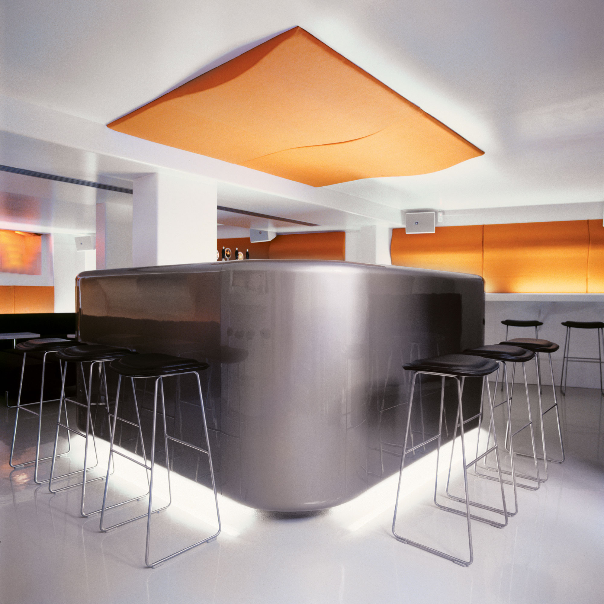 活力曲线概念咖啡厅设计-6