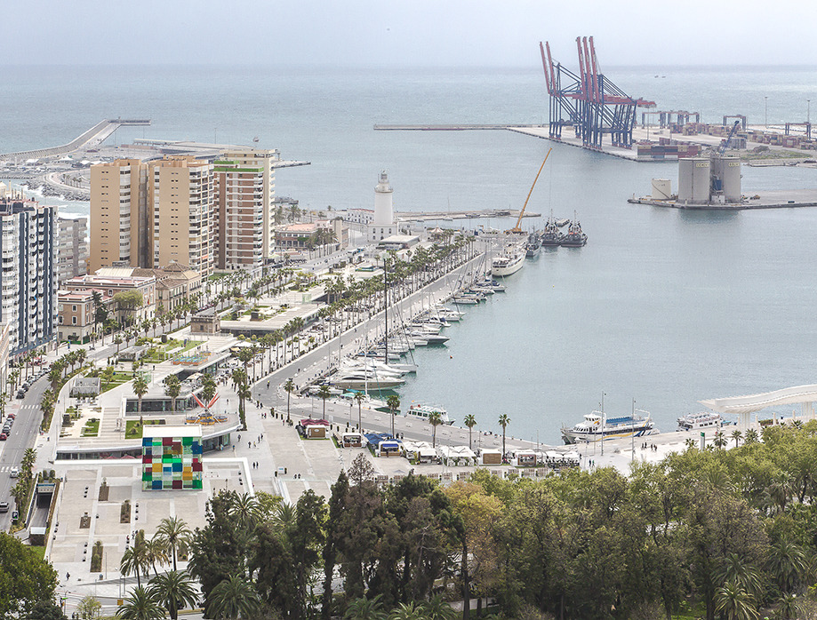 重塑海港风情,马洛卡港口 Muelle Uno 购物休闲空间-6