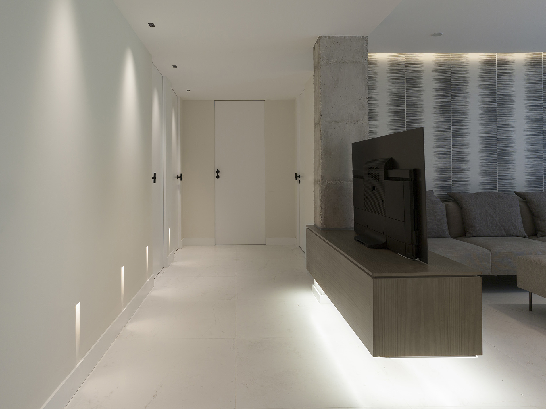 地中海之光 | 瓦伦西亚中心的海景房设计-28