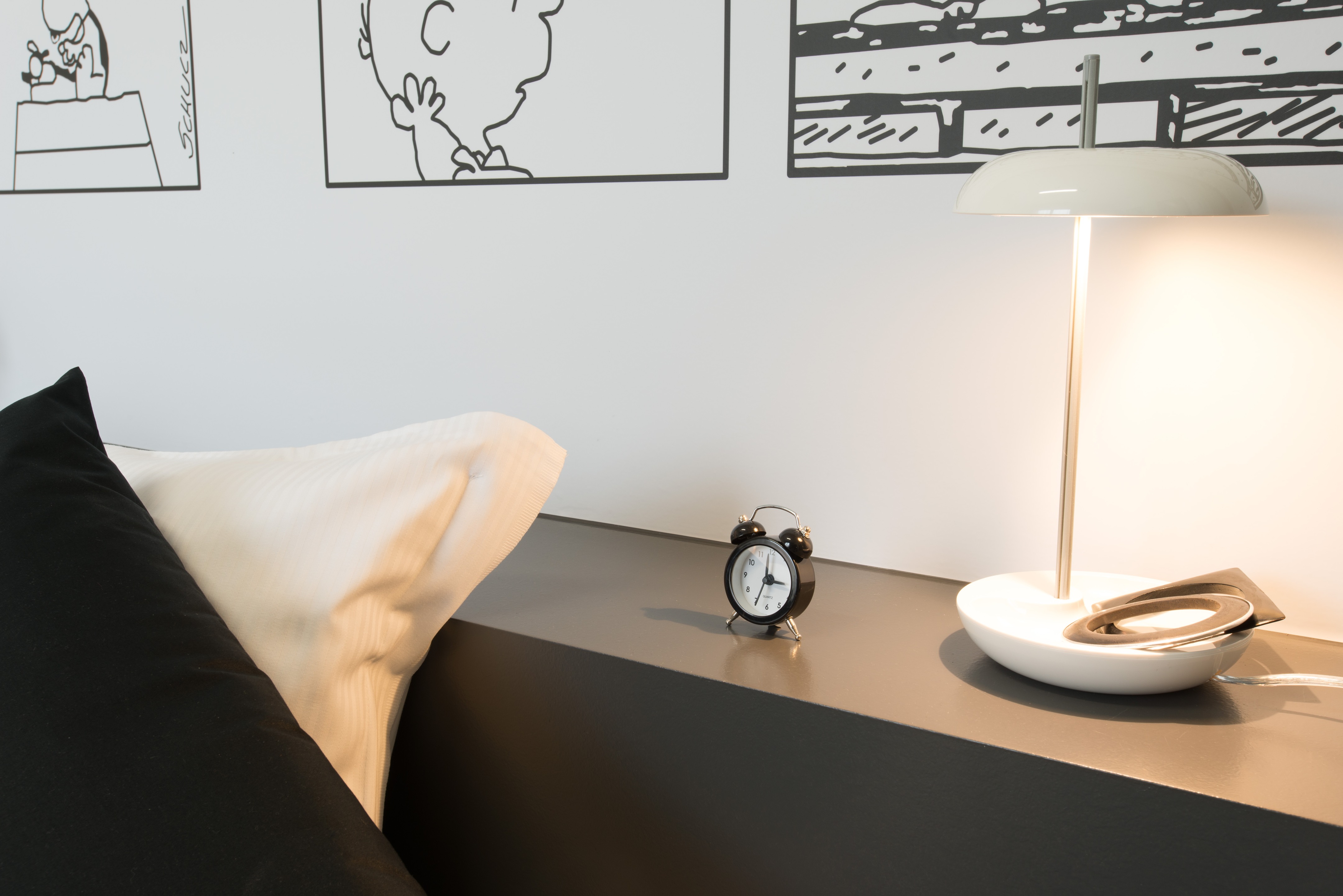 年轻活力,低成本创意的酒店客房设计-7