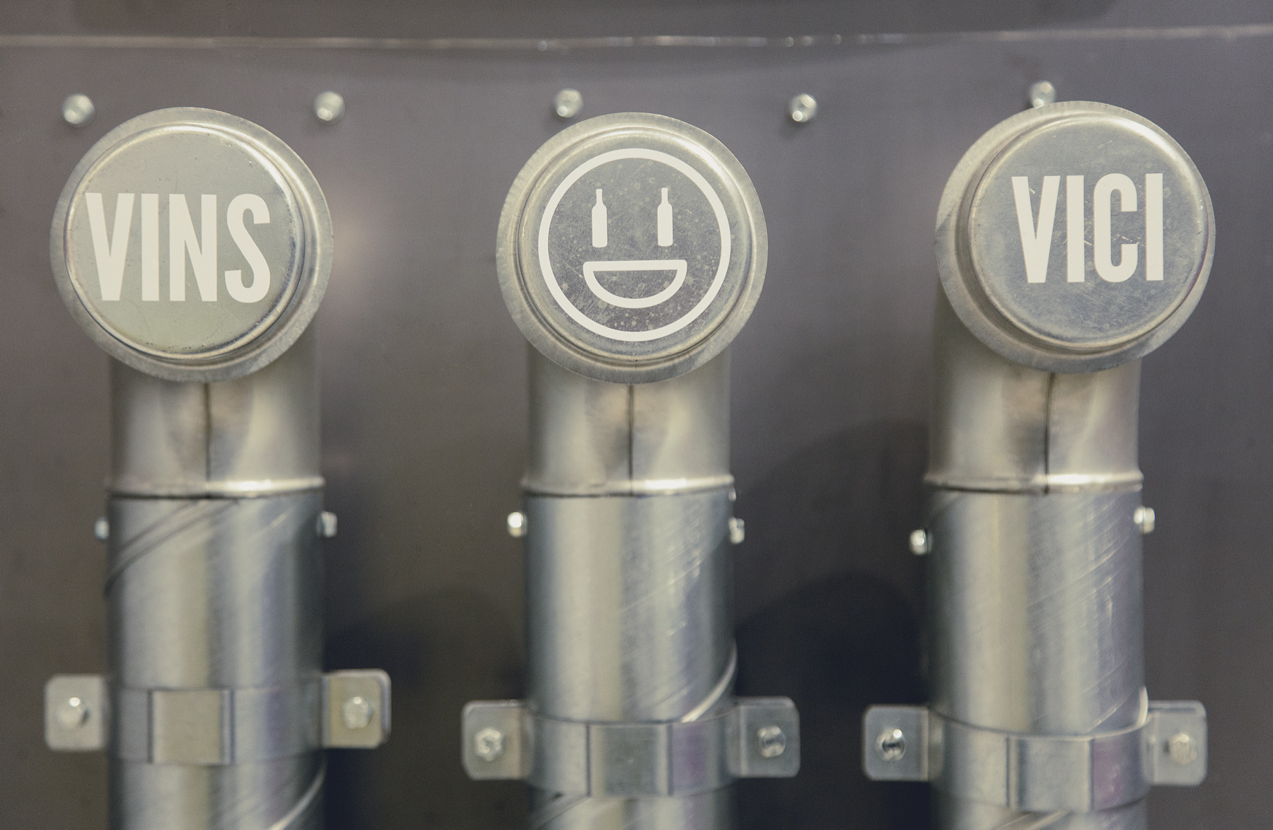 创新酒厂风格，打造美食展吸睛亮点-12