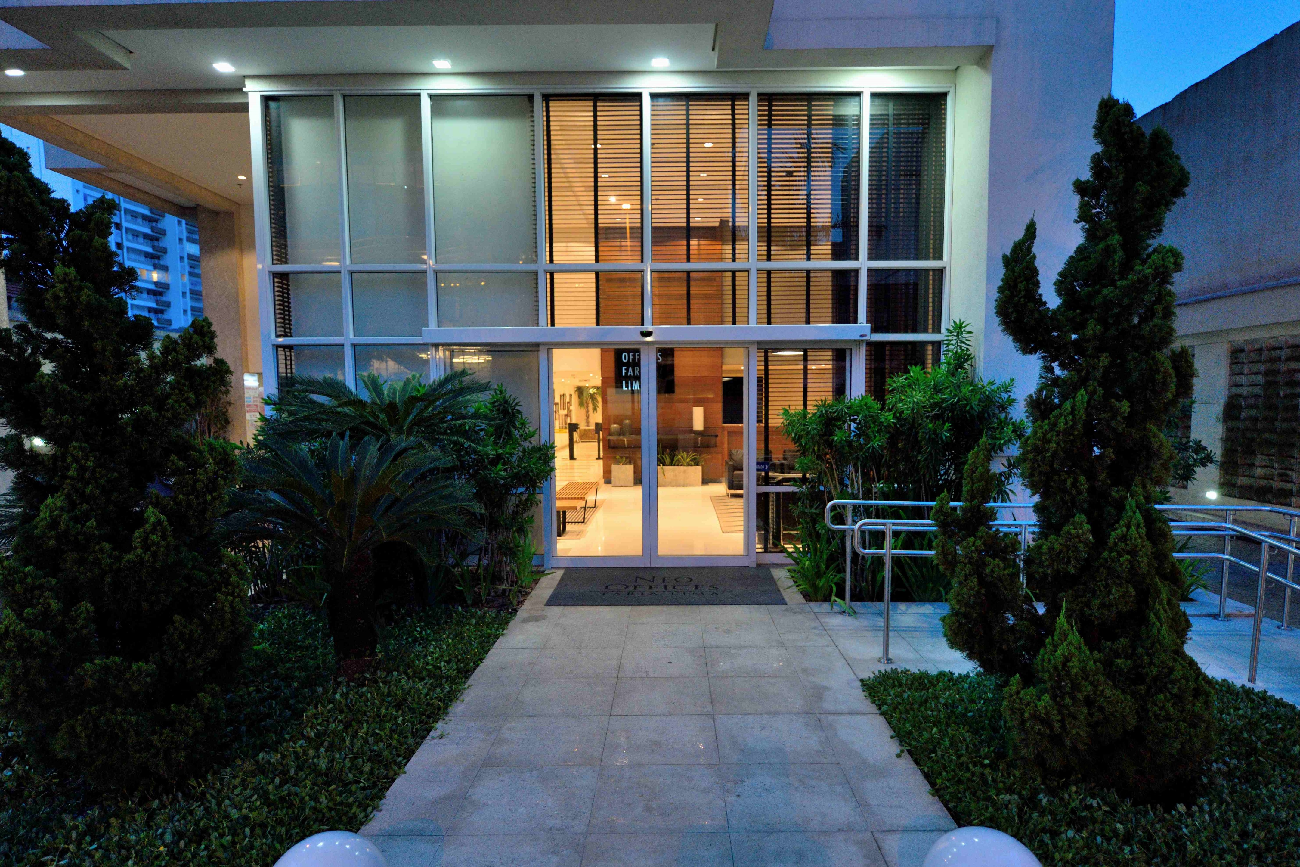 2015 年完成的 Neo Offices Hall 办公室设计-1