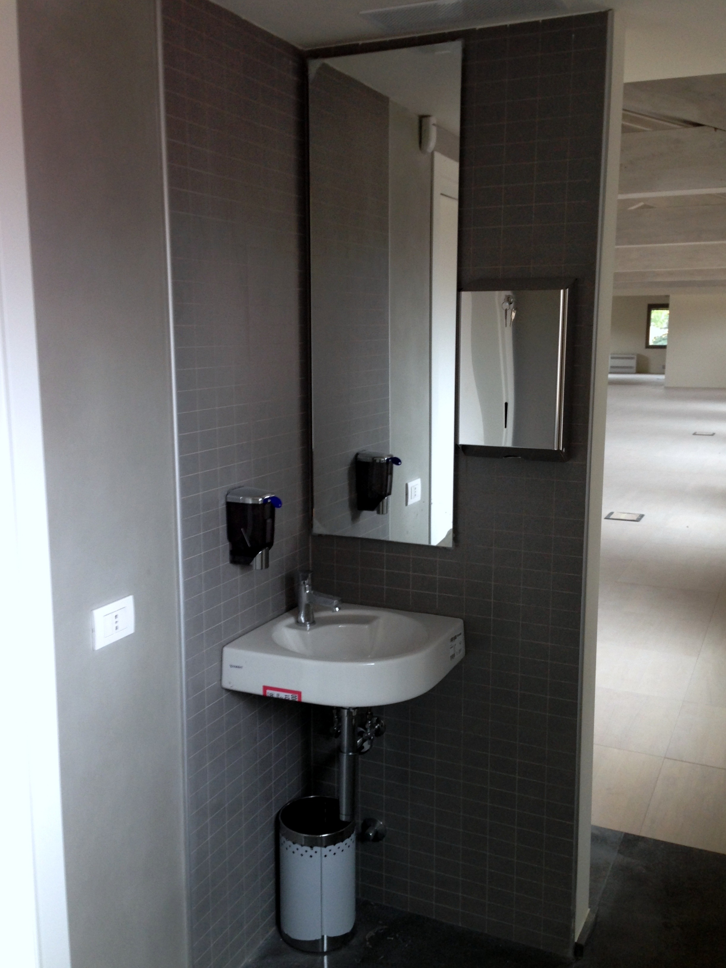 2013 年完成的意大利私人银行室内设计-25