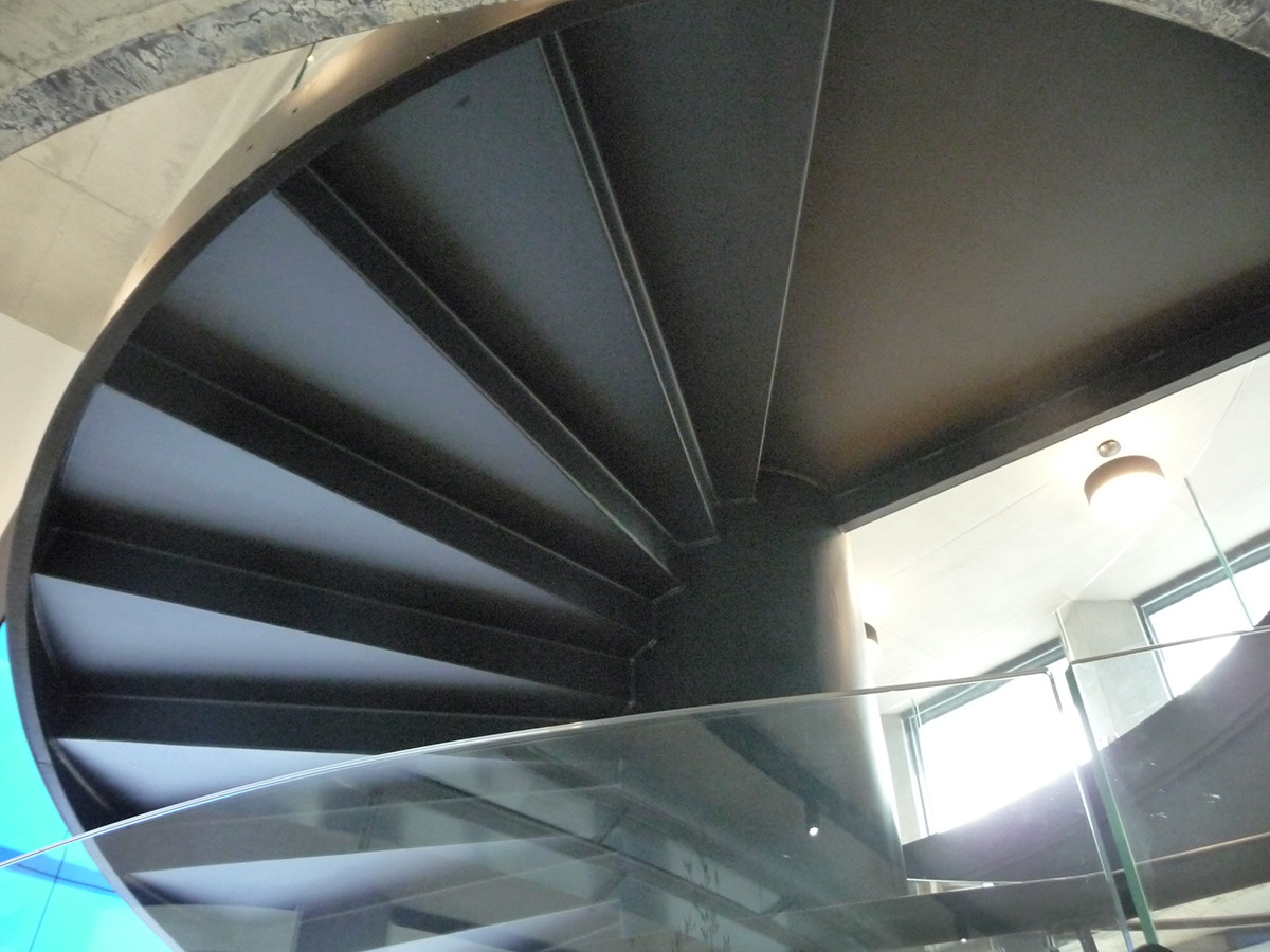 微软米兰新总部螺旋楼梯设计-28