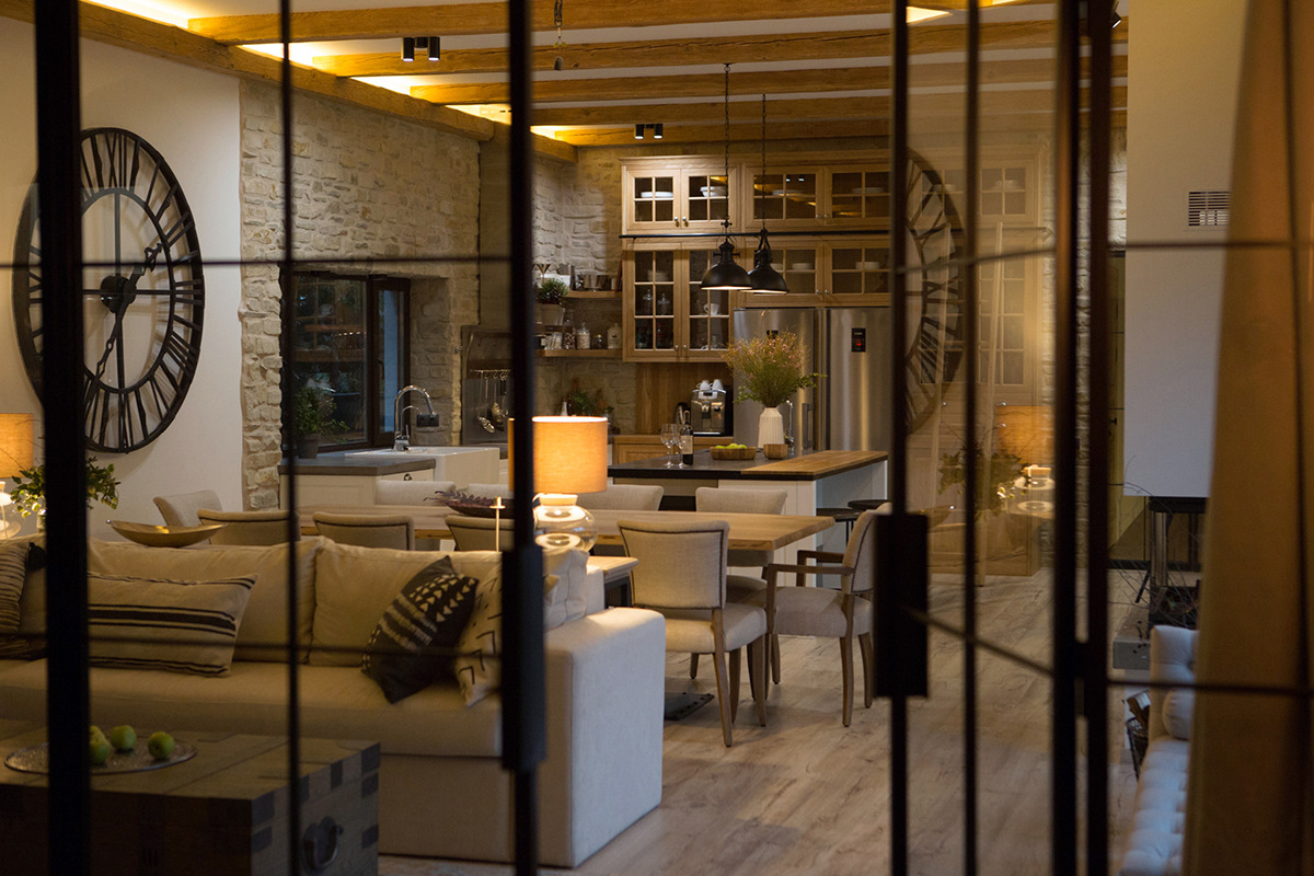 乌克兰基辅的美式牧场风格私人住宅-35