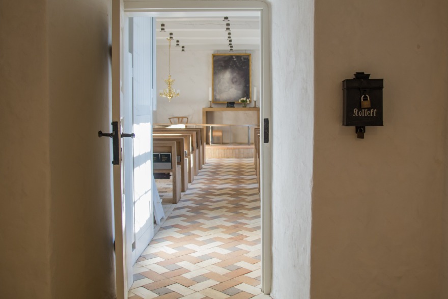 丹麦最小教堂的现代复兴-0