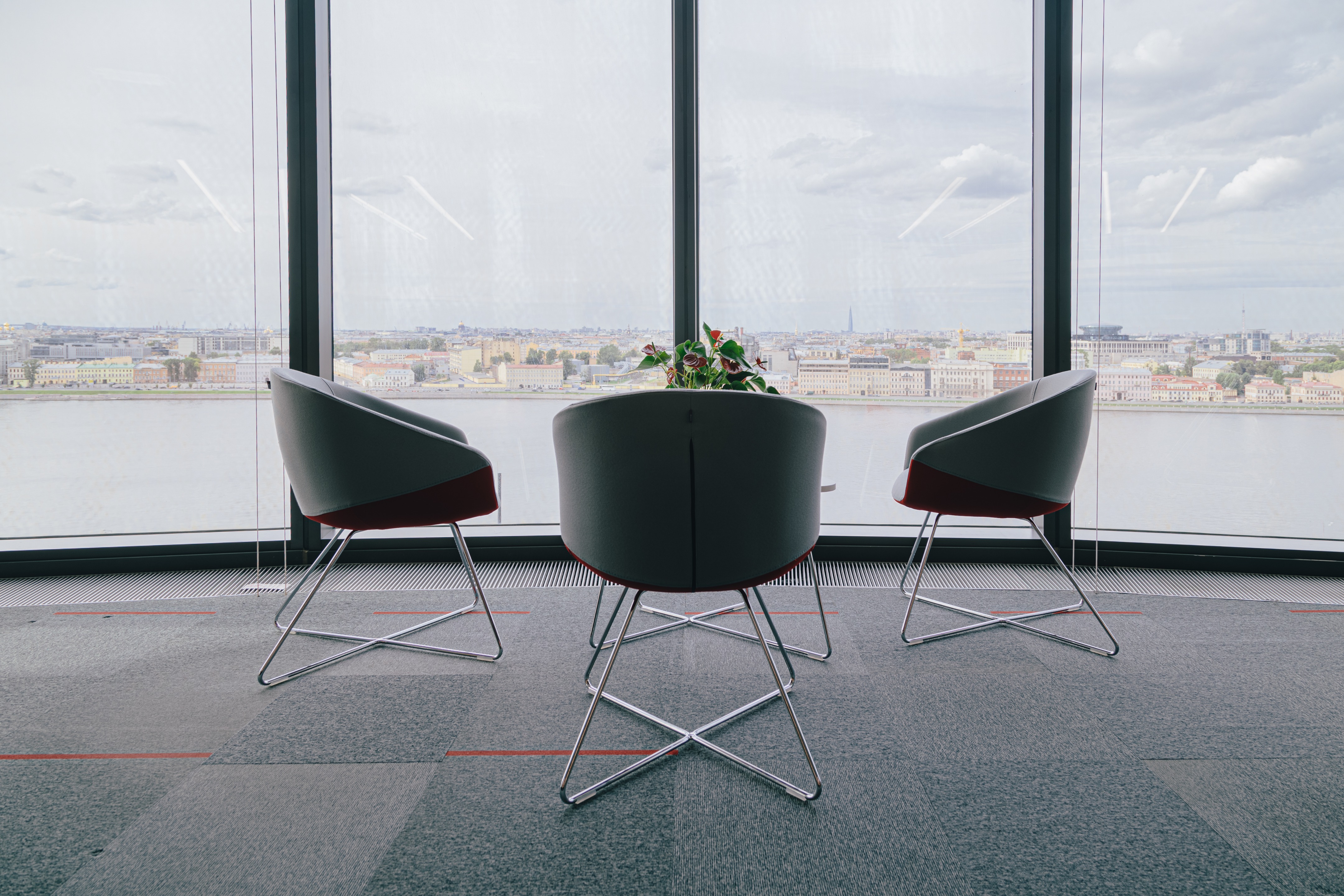 圣彼得堡银行数字部门现代办公空间设计-11