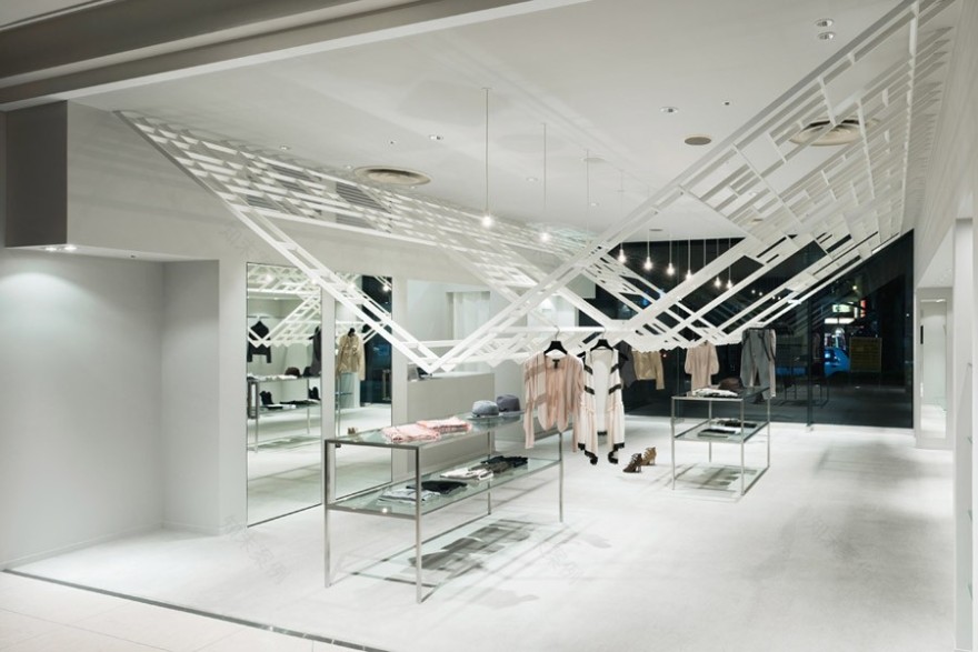 日本 LARA 品牌三店设计各异,年轻女性购物新体验-18