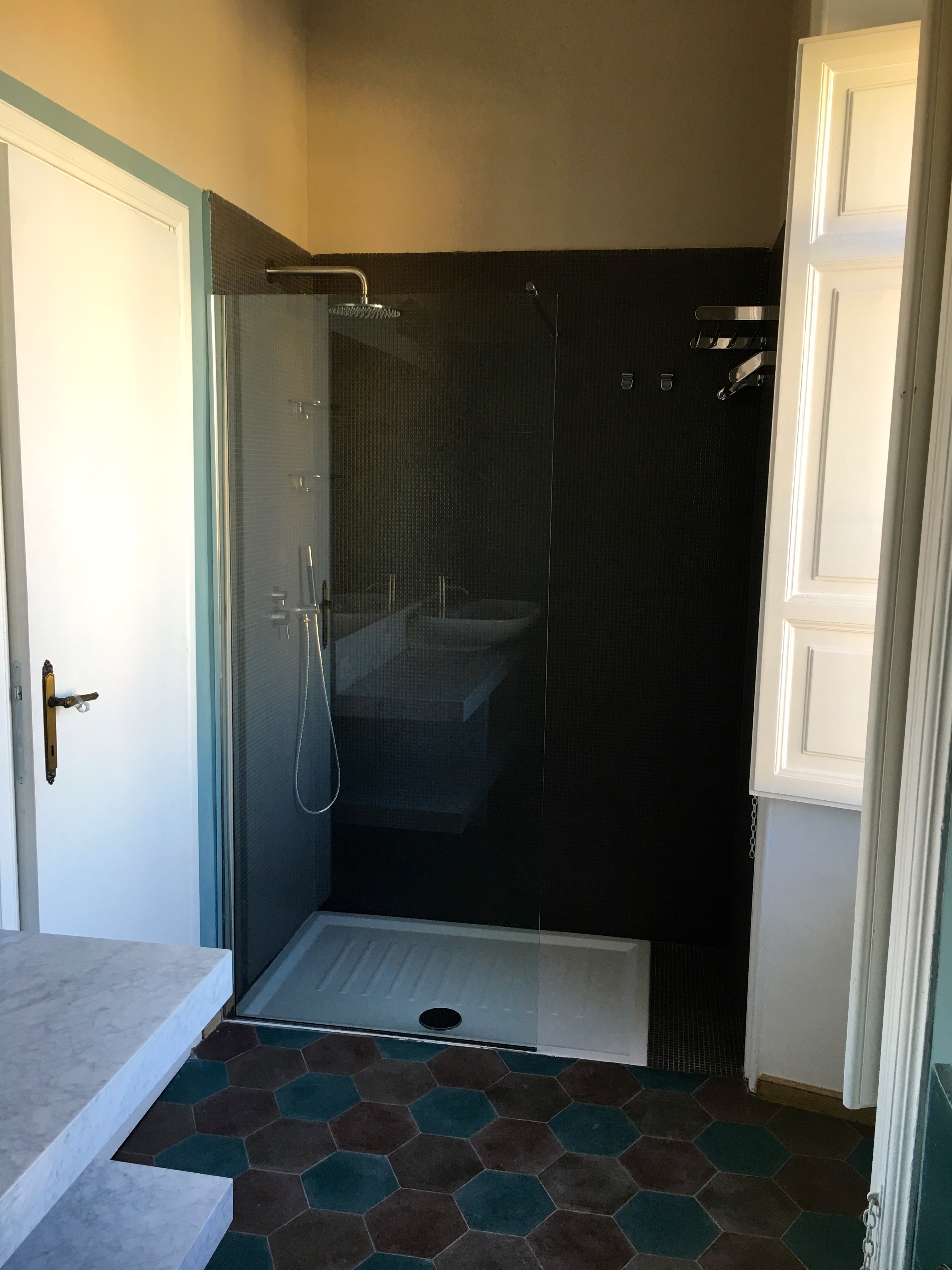 罗马河畔的复古韵味-17