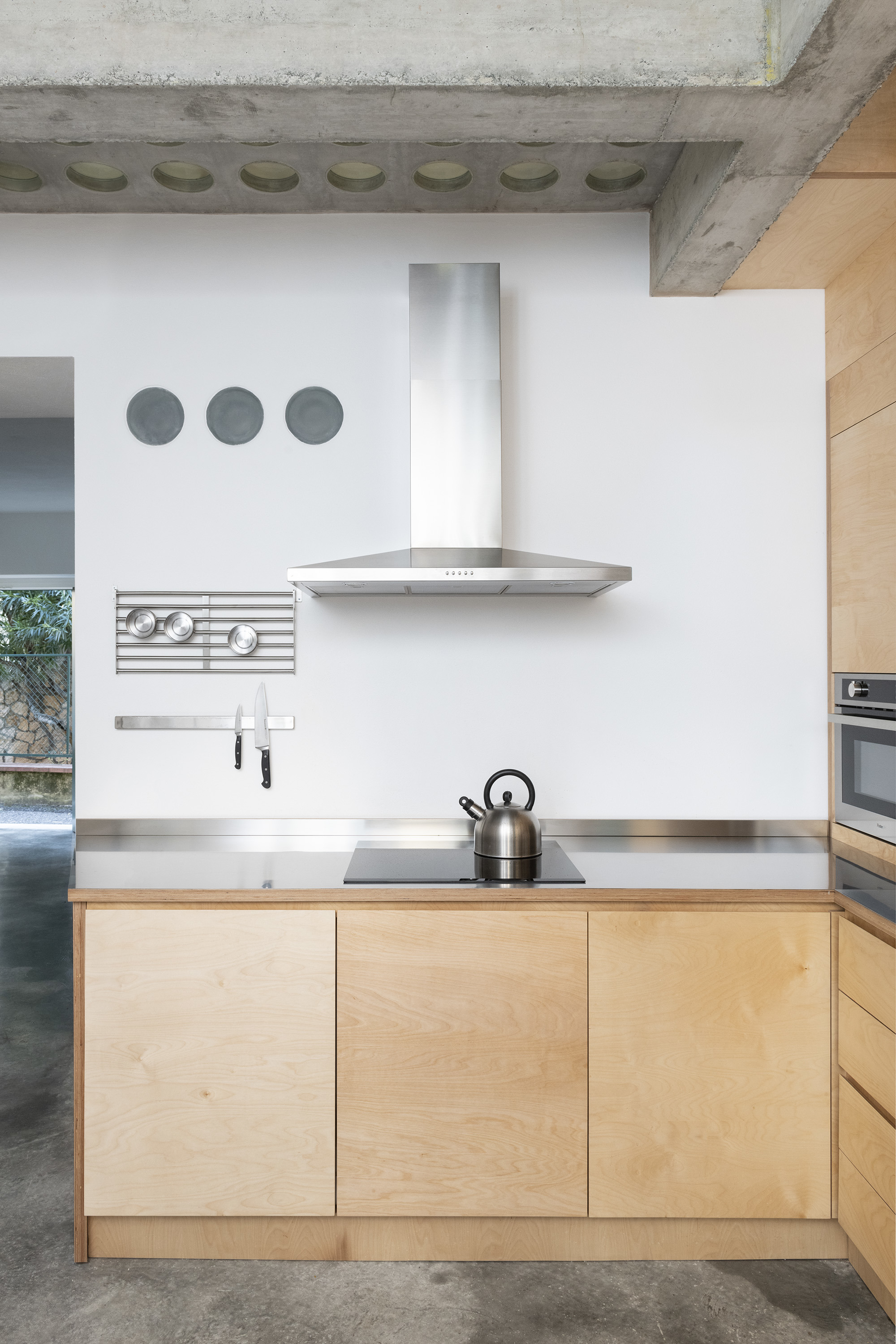 意大利 Varigotti 度假屋翻新 打造现代宜居空间-8