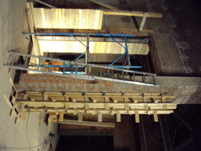 2013 年完成的意大利私人银行室内设计-5