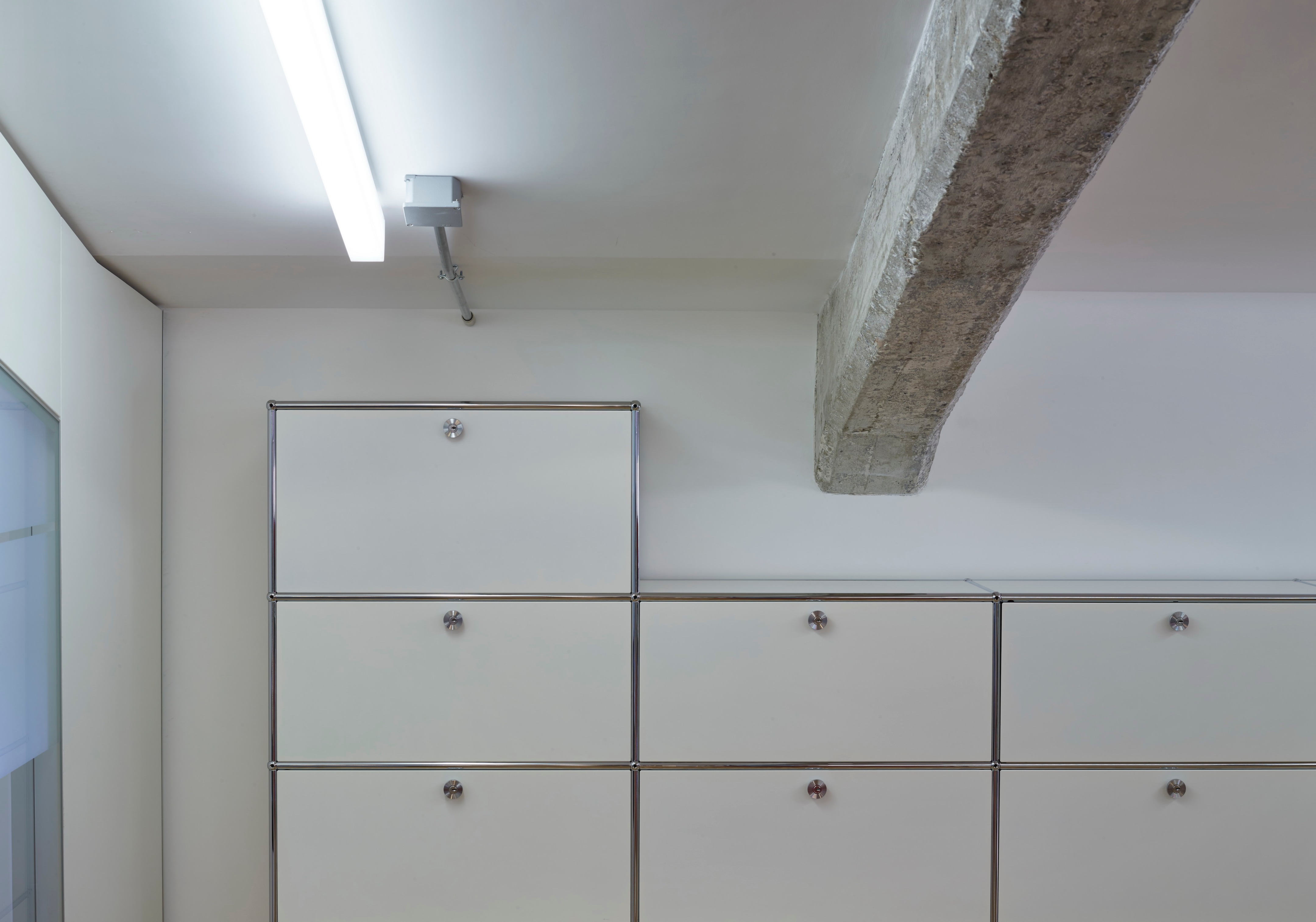 罗马保险公司的现代模块化办公室-30