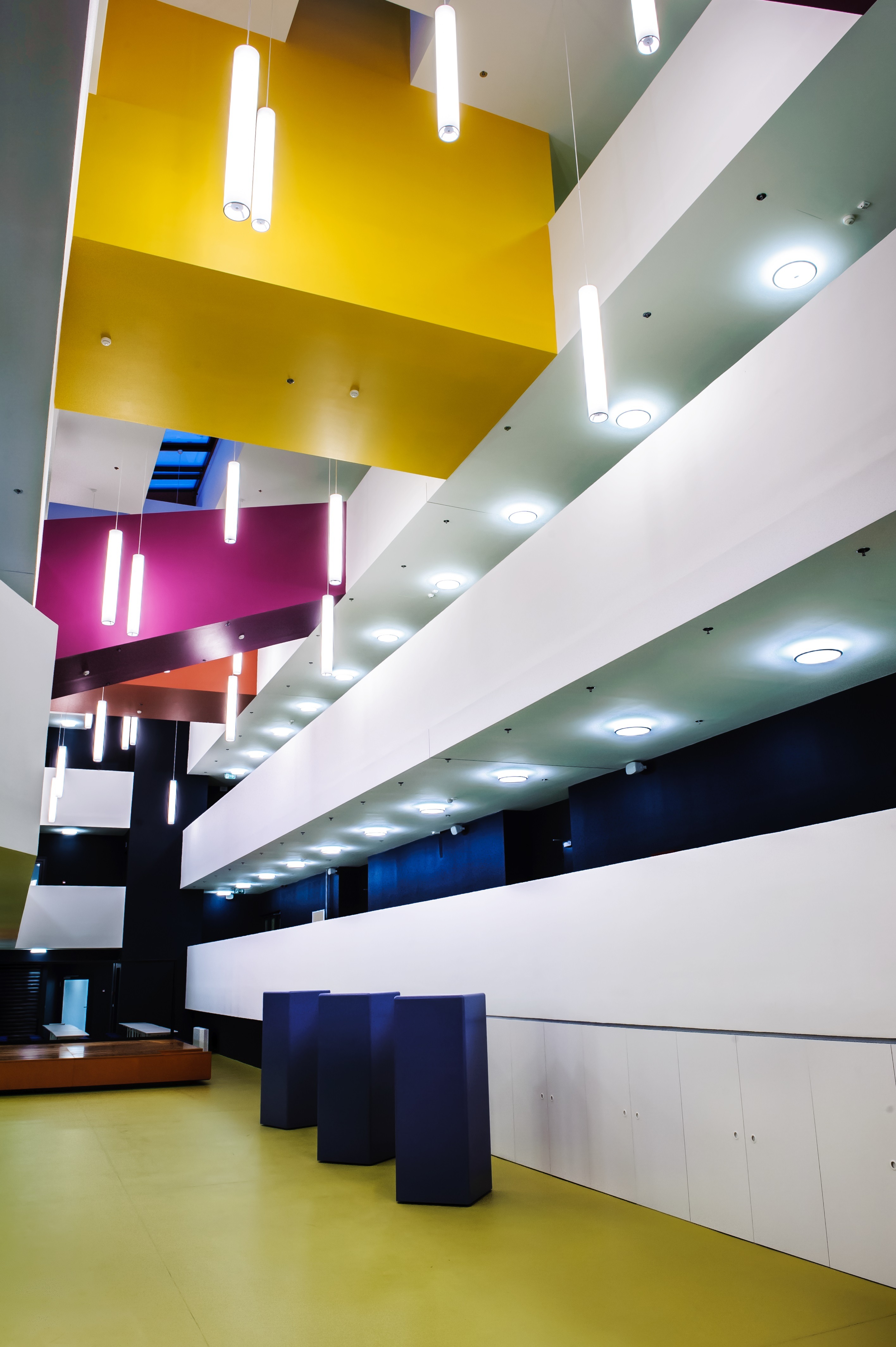 健康明亮,激发创意的幼儿园与小学照明设计-8