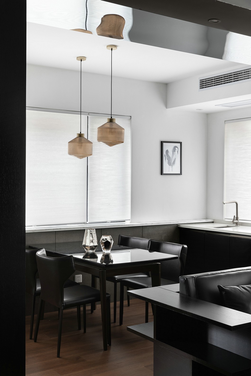 极致黑白丨非凡的设计格调-22