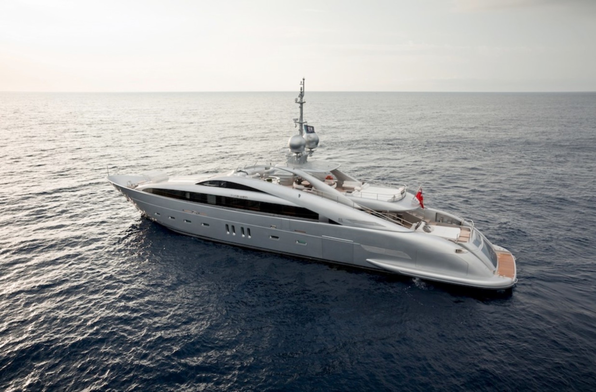 融合传统与创新的 50 米豪华游艇室内设计-18