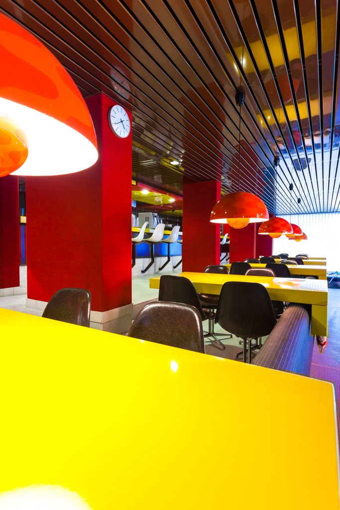 拯救帕顿设计,巴塞尔 Radisson Blu 酒店泳池重生-5