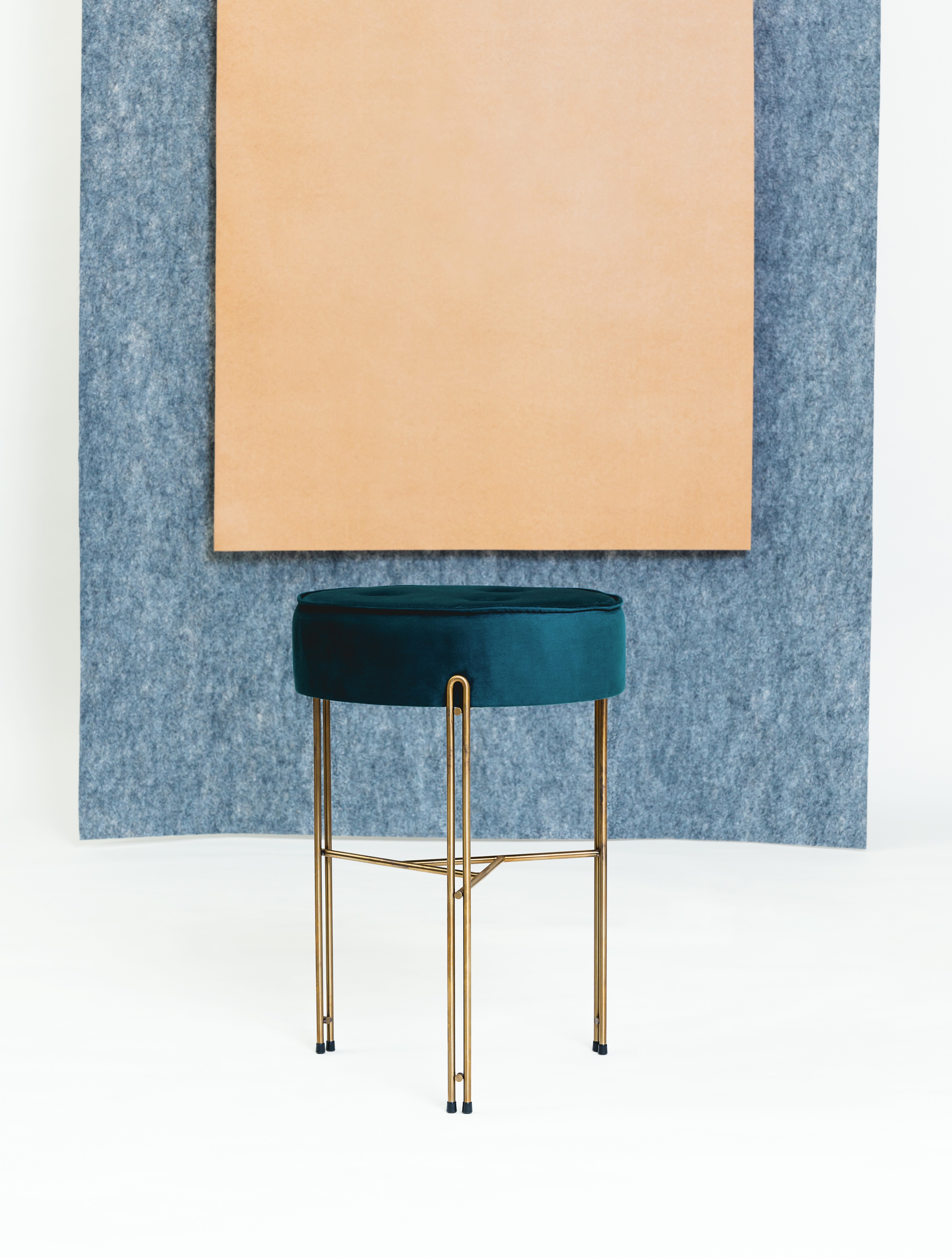 Linha 系列家具 | 灵活金属杆打造的多功能绿植与家居设计-26