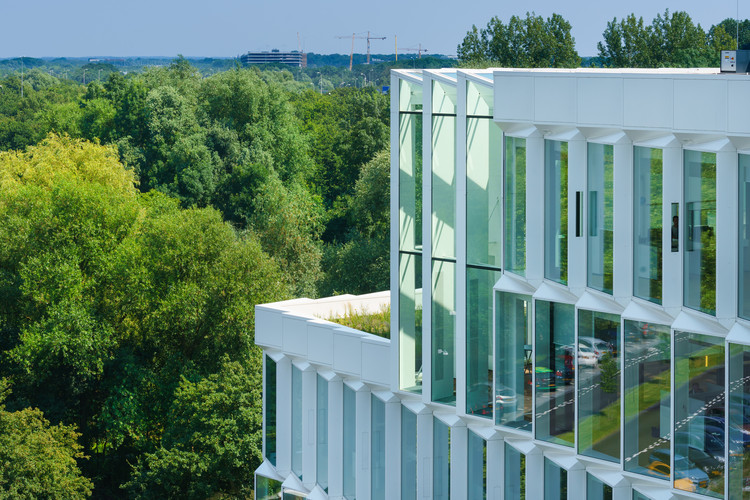 节能环保的 A.S.R 总部办公楼改造-36