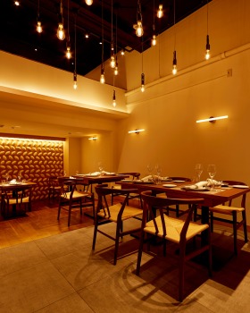 东京银座“Fits”餐厅