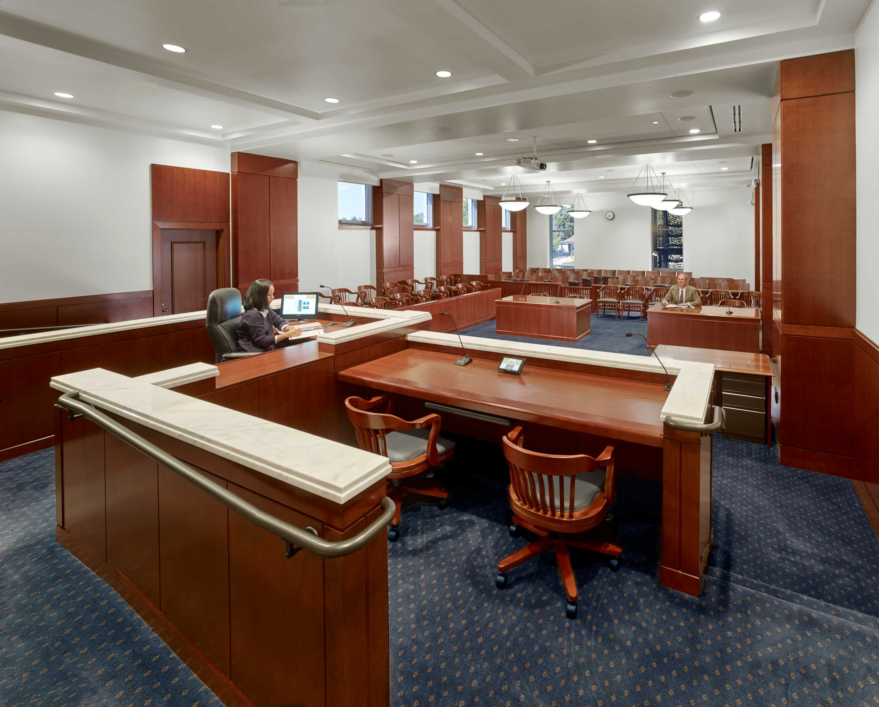 旧索拉诺法院历史翻新-7