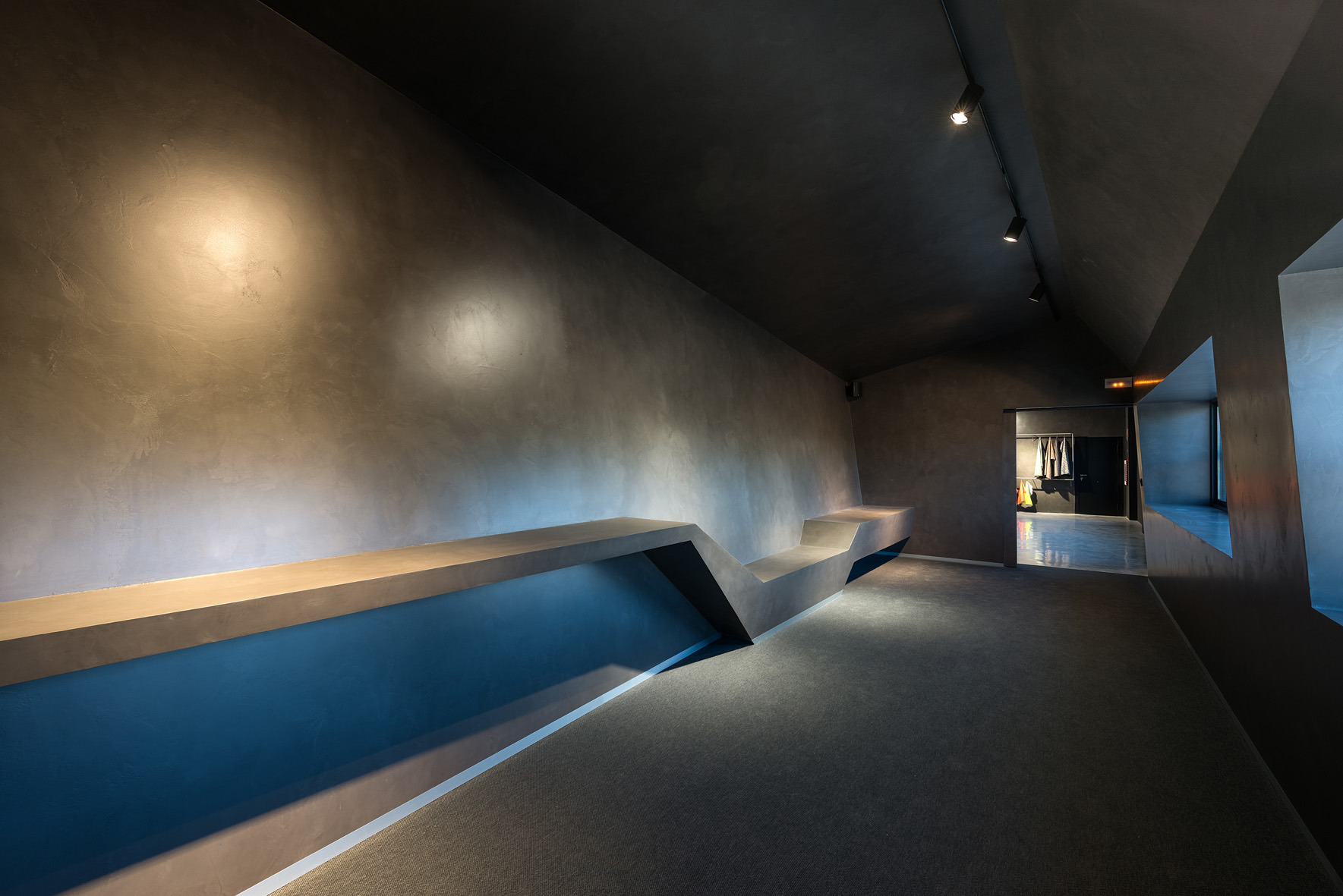 Funky Studio 皮革纺织品展示厅-3