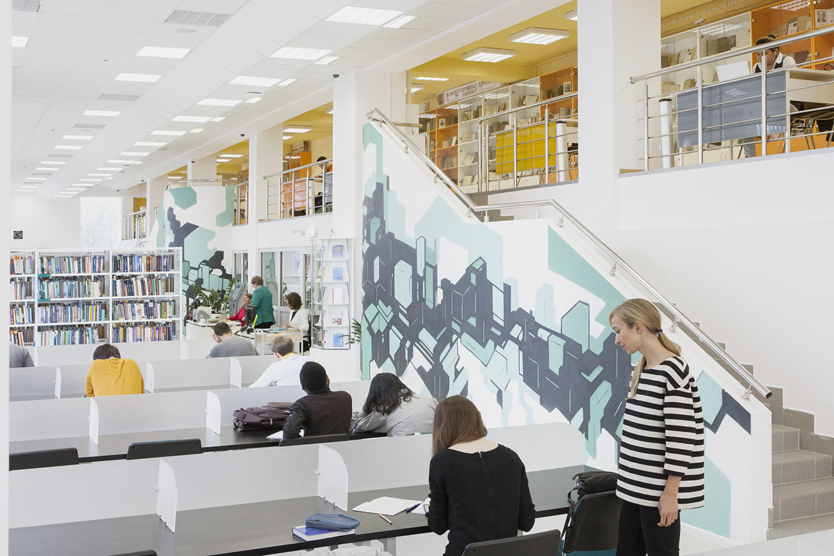 彩色科技油气场 · 州立石油天然气大学图书馆-11