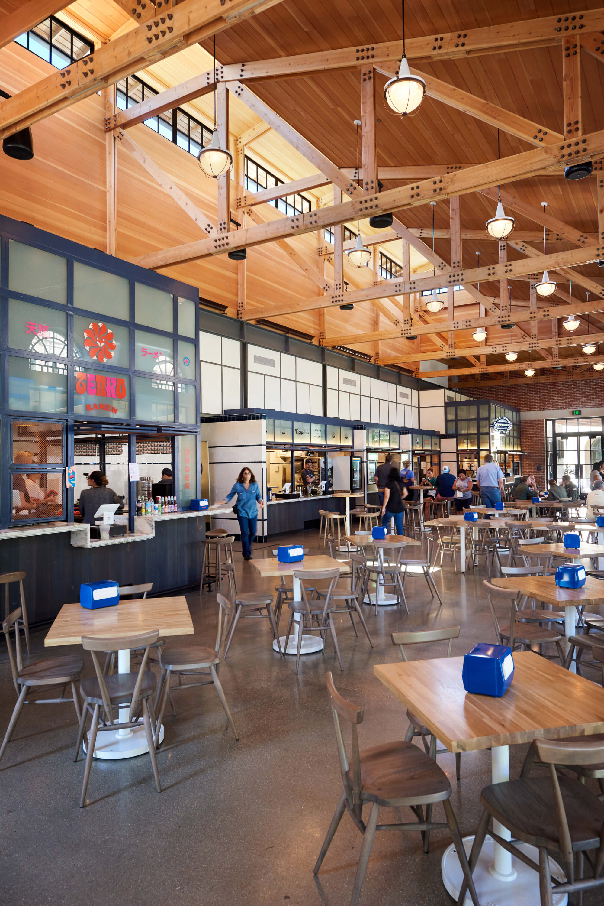 重生之瓶装部美食大厅-3