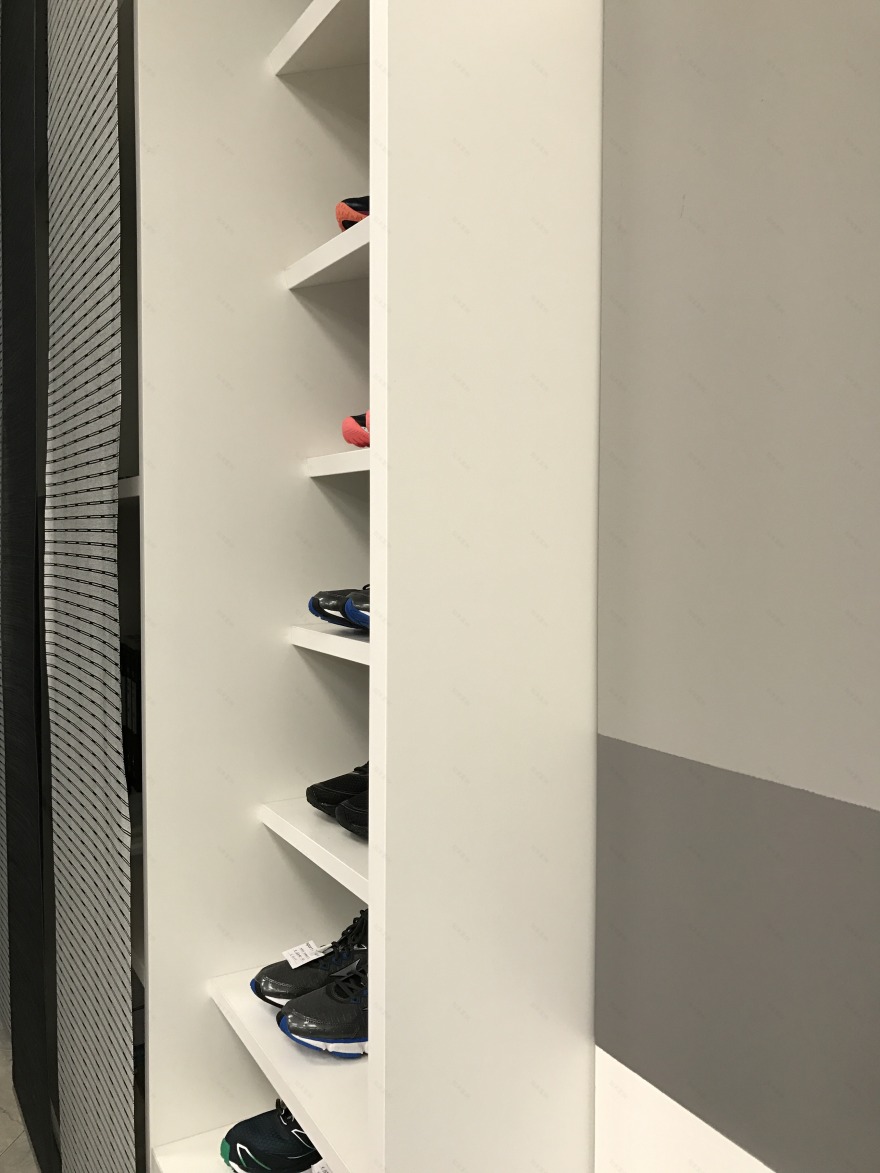 运动鞋专卖店设计-5