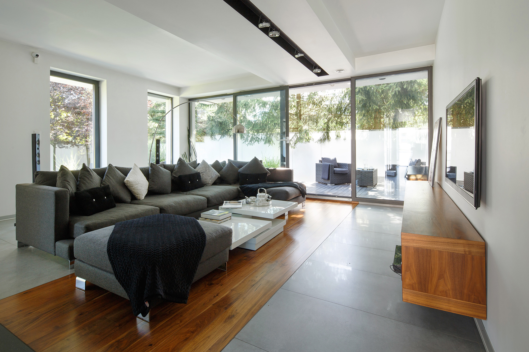 旋转的 69 号别墅-24