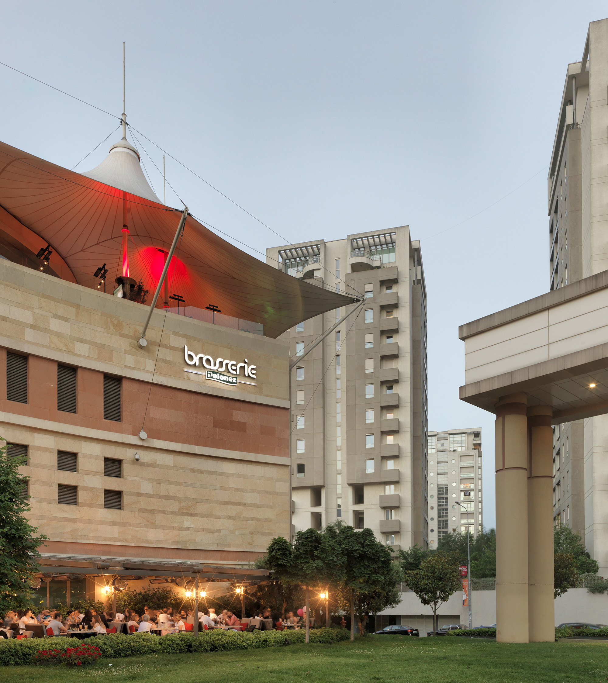 创新绿意空间——土耳其 Palladium Atasehir 购物中心设计-8